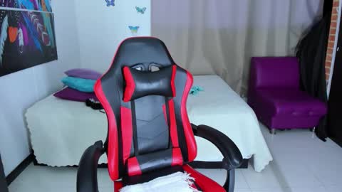 LunoxLili online show from 11.22.25