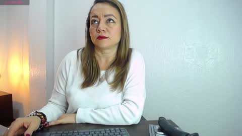 Snapshot of lupita223 chatting on 01.16.25 Lupita223 online show from 01.16.25