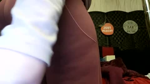 .Clarissa. Follow me on Instagram   miss buns  online show from 02.26.25