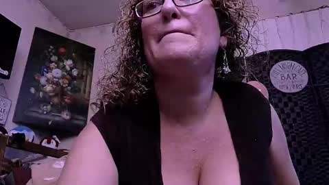 Snapshot of lusciouslibra82 chatting on 05.28.26 .Clarissa. Follow me on Instagram miss buns online show from 05.28.26