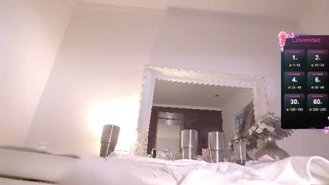 Snapshot of lusciouslipsxx chatting on 06.30.26 lusciouslipsxx online show from 06.30.26