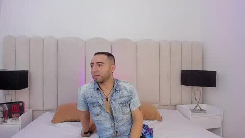 Snapshot of lushian_luna chatting on 05.05.26 Lushian And Luna online show from 05.05.26