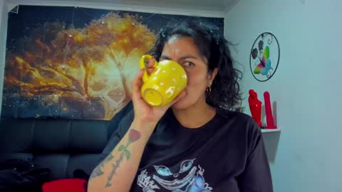 Snapshot of lust_mom chatting on 12.14.24 Angela 3 online show from 12.14.24