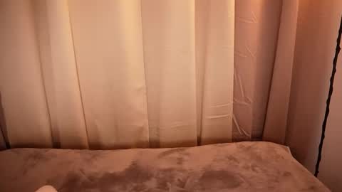 Snapshot of lust_timexxx chatting on 12.14.25 Gabrielle Lexa online show from 12.14.25