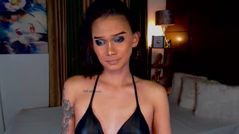 AdriannaFowks online show from 02.21.25