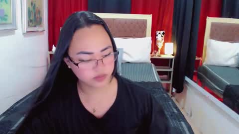 Snapshot of lustfuloffendertrina chatting on 02.23.25 Trina online show from 02.23.25