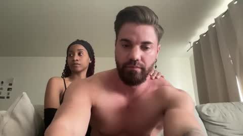 Snapshot of lustlinked chatting on 09.28.25 Lust Linked online show from 09.28.25