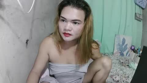Flora Mae online show from 05.22.26
