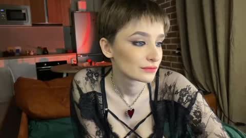 Luy online show from 02.12.25