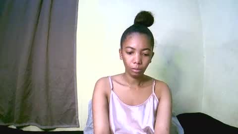 Snapshot of lutchia chatting on 10.02.25 lutchia online show from 10.02.25