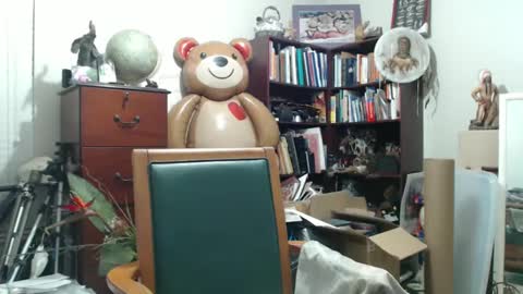 Snapshot of luv2bnakedallthetime chatting on 12.28.24 Tony online show from 12.28.24