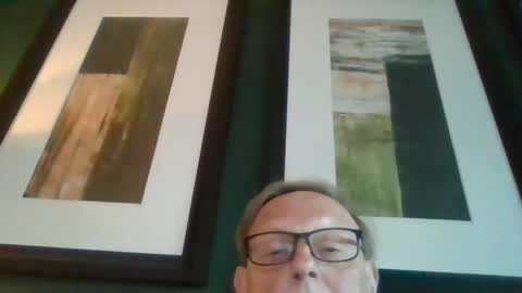 Snapshot of luvbigtits271 chatting on 01.06.25 luvbigtits271 online show from 01.06.25