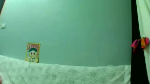 Bee Bee online show from 03.09.25