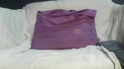 Bee Bee online show from 03.21.26