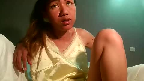 Bee Bee online show from 04.18.26