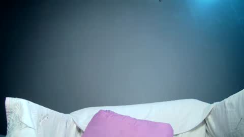 Snapshot of luvu4everxxx chatting on 06.23.26 Bee Bee online show from 06.23.26