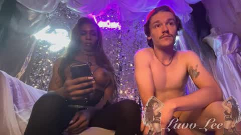 Snapshot of luvvlee chatting on 09.22.25 luvvlee online show from 09.22.25