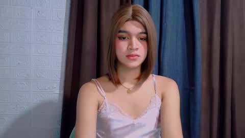 Snapshot of lux_white chatting on 02.19.26 queen lux online show from 02.19.26