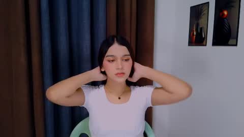 queen lux online show from 06.26.26