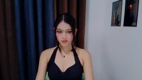 queen lux online show from 07.16.26