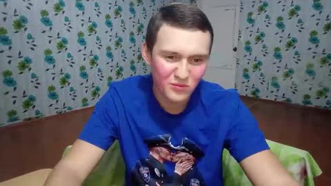 Snapshot of luxeboy_ chatting on 10.27.25 Mike online show from 10.27.25