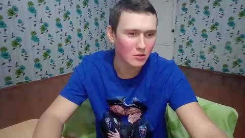 Snapshot of luxeboy_ chatting on 10.28.25 Mike online show from 10.28.25