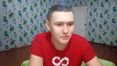 Snapshot of luxeboy_ chatting on 11.30.25 Mike online show from 11.30.25