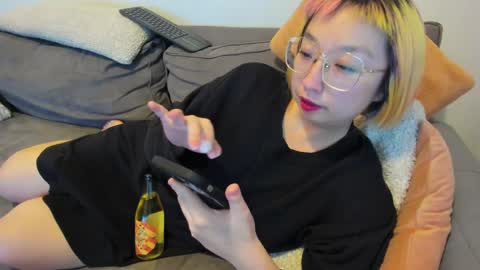 Snapshot of luxgray chatting on 01.01.25 LuxGray online show from 01.01.25