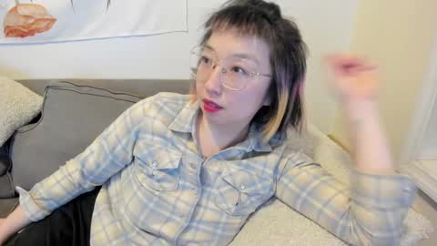 Snapshot of luxgray chatting on 03.10.25 LuxGray online show from 03.10.25