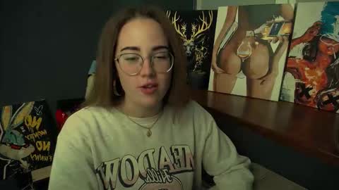 Snapshot of luxie_queen chatting on 11.01.25 Katie online show from 11.01.25