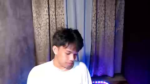 luxirfy online show from 12.17.25