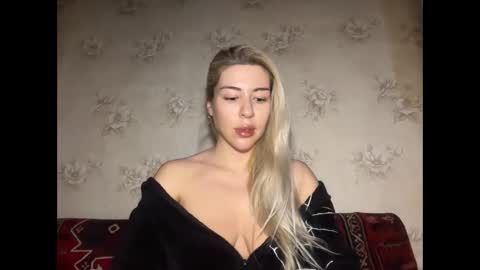 LuxSonyaStar online show from 12.20.25