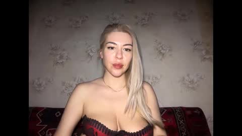 LuxSonyaStar online show from 05.05.26