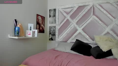 Lux online show from 02.24.26