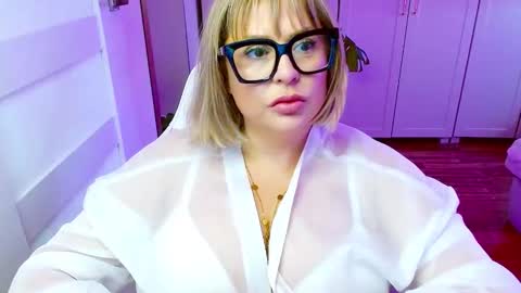 Diana online show from 04.10.26