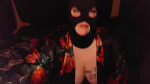 Snapshot of luxxxinteriorr chatting on 01.23.25 LuxxxInteriorr online show from 01.23.25