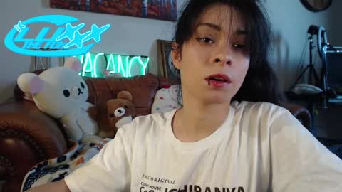 LuxxxTheFox online show from 09.10.25