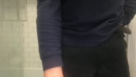 lvguynextdoor440656 online show from 12.18.25