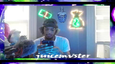 Snapshot of lxrdhxkvgemvsterjuice chatting on 10.02.25 lxrdhxkvgemvsterjuice online show from 10.02.25