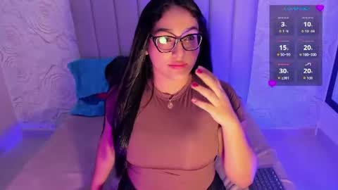 Snapshot of lya_dubois_ chatting on 06.19.26 LYA DUBOIS online show from 06.19.26