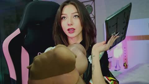 Snapshot of lyahaven chatting on 01.25.25 Lya Haven online show from 01.25.25