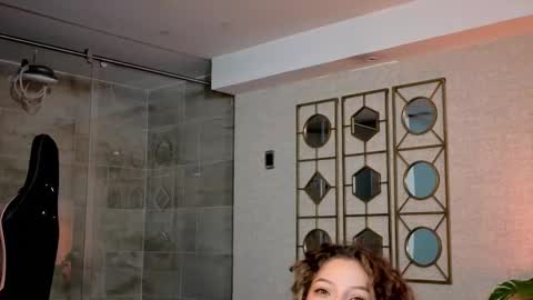 Snapshot of lyahaven chatting on 12.04.25 Lya Haven online show from 12.04.25