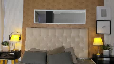 Lyan online show from 11.08.25