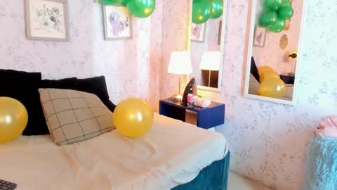 Lyan online show from 03.17.26