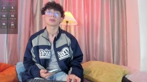 Snapshot of lyan_twink chatting on 05.03.26 Lyan online show from 05.03.26