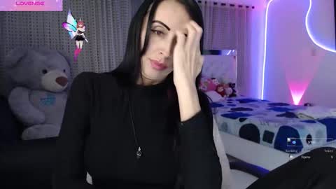 Lyann  online show from 11.25.25