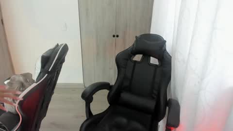 Snapshot of lyanna_cb chatting on 11.14.25 Lyanna online show from 11.14.25