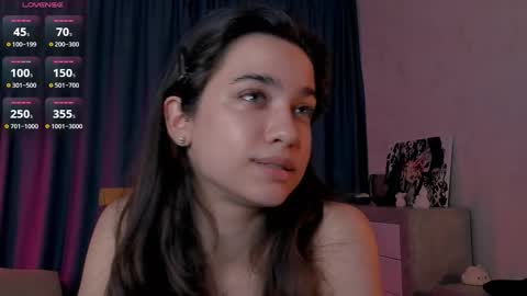 Lyanna online show from 10.15.25