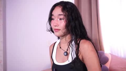 Snapshot of lyhana_lee chatting on 04.18.26 Lyhana Lee online show from 04.18.26