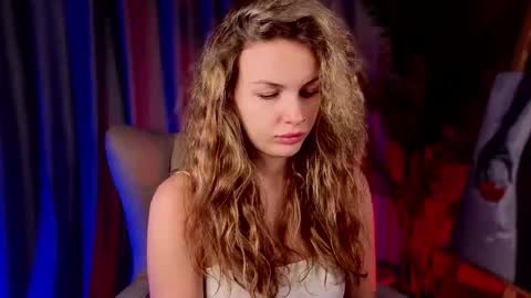 Snapshot of lykava chatting on 09.27.25 simply Eliza online show from 09.27.25